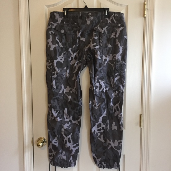 Norma Kamali Camouflage Pants - Picture 6 of 6